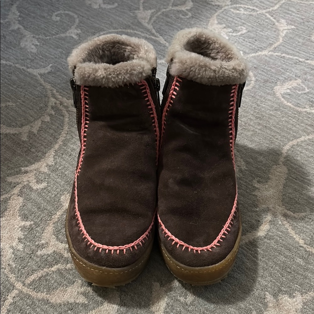 Laidback London - Brown and Pink Winter Boots with cozy plush lining.